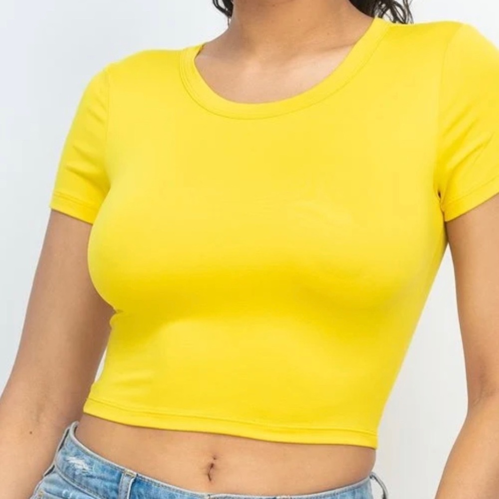 Women Yellow Casual Basic Cap Sleeve Slim Fitted Round Neck Crop Tee - Picture 4 of 5